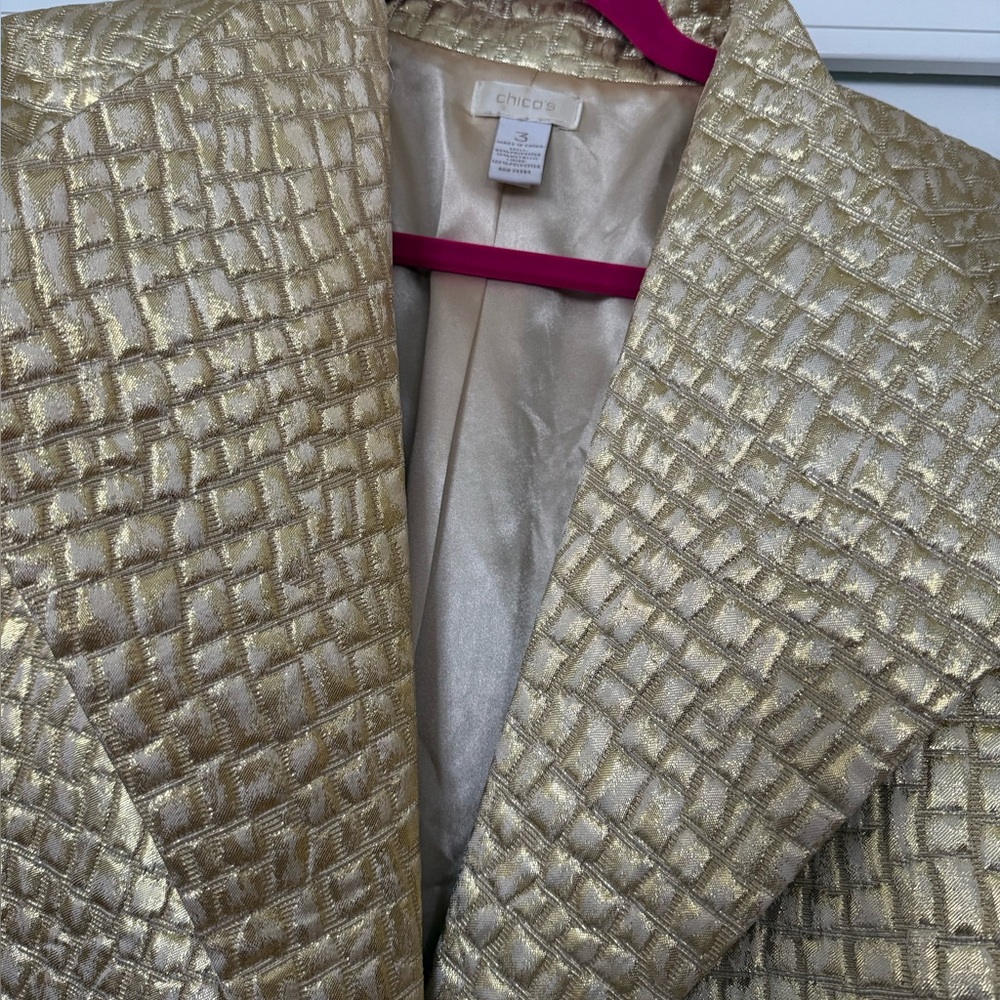 Rare Chico's Shimmery Gold Textured Blazer Jacket